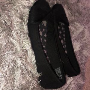 American Eagle black flats